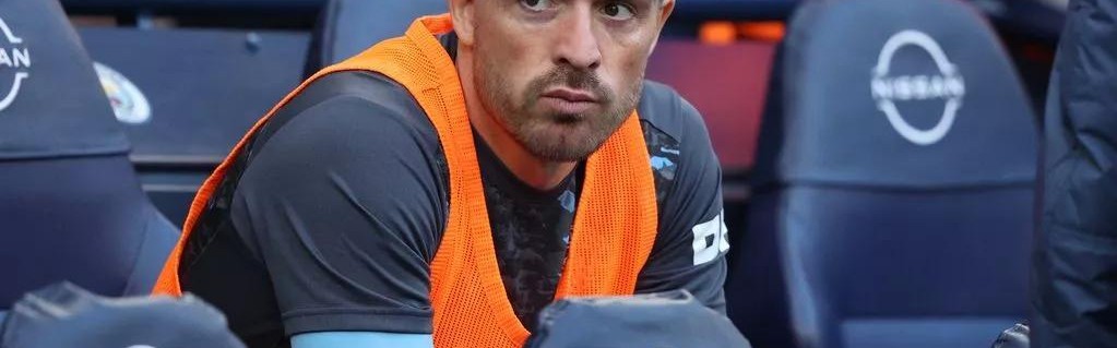 pg电子在线下载-德甲球队特色球场图片展示及设计理念解析